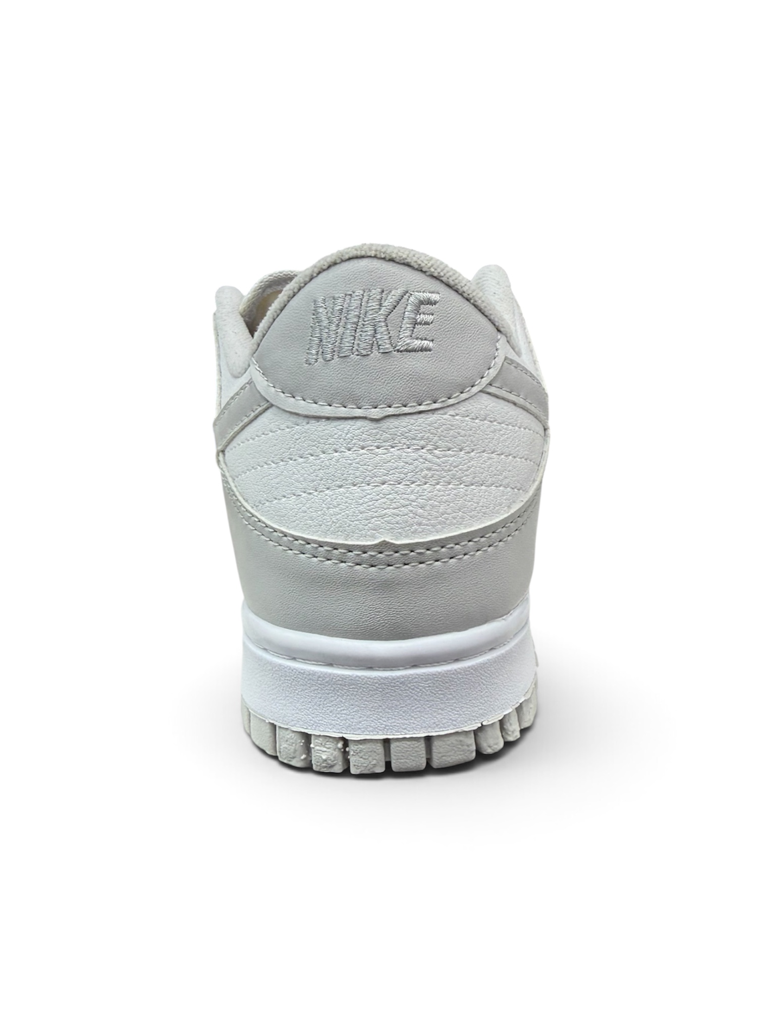 NIKE DUNK LOW ( CINZA/BRANCO )